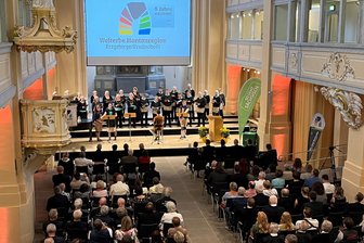 So schön feiert Freiberg: Fünf Jahre Welterbe Montanregion Erzgebirge/Krushnohori - Mit einem Festakt in der Freiberger Nikolaikirche wurde am Samstagabend das fünfjährige Jubiläum des Welterbetitels Montanregion Erzgebirge/Krusnohori gefeiert.