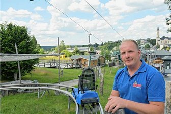 So schön werden die Sommerferien im Erzgebirge - Wurzelrudis Erlebniswelt Eibenstock bietet viel Abwechslung; im Bild Stefan Uhlmann von der Geschäftsführung.