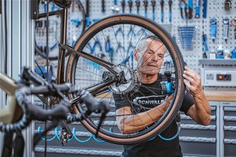 So viel kostet der Rad-Check in Sachsen - Reifenwechsel am Fahrrad? In Dresden günstiger als in Leipzig.