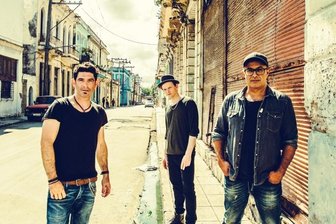 So will Freiberg Bergstadtfest feiern - Die Band Marquess präsentiert Hitklassiker auf der Bühne, die vor dem Rathaus aufgebaut wird.