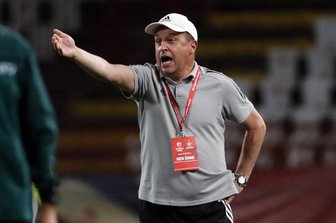 Sogar Real Madrid geschlagen: Einstiger CFC-Spieler trainiert Favoritenschreck der Champions-League - Juri Vernidub als Trainer engagiert an der Seitenlinie.