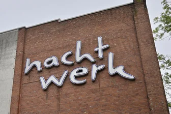 „Solche Taten haben nichts mit der Herkunft zu tun“: Nachtwerk-Betreiber in Zwickau distanziert sich nach Schlägerei von rechtsextremen Kommentaren - In der Nacht auf Sonntag kam es im Zwickauer Nachtwerk zu Auseinandersetzungen.