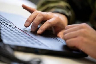 Soldaten helfen im Chemnitzer Gesundheitsamt -
