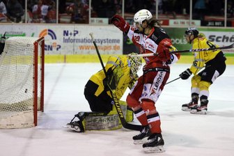 Patrick Pohl macht in der letzten Minute das 3:2.
