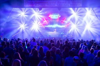 Sommer am See: Beliebte Freiluftparty ringt um die Gunst ihrer Gäste -