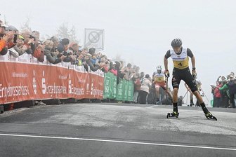 Sommer-Grand-Prix: Finnischer Sieg am Fichtelberg - Terence Weber vom SSV Geyer wurde als drittbester Deutscher hinter Johannes Rydzek (2.) und Julian Schmid (4.) Fünfter. 