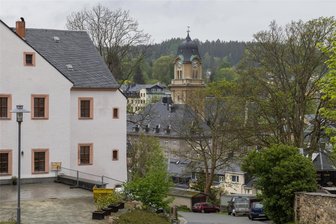 Sommerausklang im Lotterhof mit viel Musik - Beim Sommerausklang im Lotterhof werden am Sonntag unter anderem Kirchenchöre der Stadt singen.