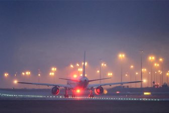 Sommerferien: Passagiere werden wegen Fan-Ansturm zur Fußball-EM auf Flughafen Leipzig/Halle länger warten müssen - Während der Fußball-EM soll es 40 Fan-Flüge ab und nach Leipzig/Halle geben.