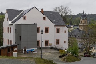Sommerfest am Lotterhof: Musik, Tanz und Einblicke in das historische Gebäude - Am Lotterhof in Geyer wird am Sonnabend ein Sommerfest gefeiert. Auch Führungen durch das Gebäude gibt es.