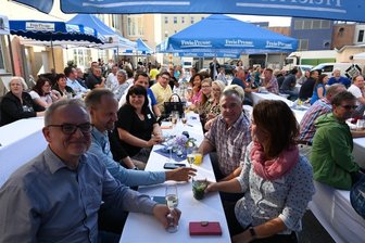 Sommerfest: Persönlich statt digital - Nach 2 Jahren Zwangspause endlich wieder ein Sommerfest. 