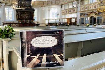Sommerkonzerte, Kantorenprojekt und Krönungsmesse: Wie Musik die Menschen in die Kirche lockt - Eine CD mit Orgelwerken, eingespielt an Instrumenten des Orgelbauers Urban Kreutzbach aus Borna, soll ein einzigartiges Projekt im hiesigen Kirchenbezirk unterstützen.