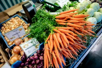 Sommermarkt im Erzgebirge: Wo es vier Tage lang etwas zu Stöbern gibt - Darf beim Sommermarkt nicht fehlen: frisches Gemüse.