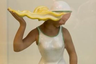 Sonderschau widmet sich Porzellan - Die "Lorelei" ist ein Exponat in der neuen Sonderausstellung im Oberwiesenthaler Museum.