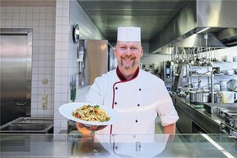 Sonnenblumenhack statt Bolognese: Helios-Klinikum in Plauen bietet mehr vegane Gerichte an - Vielfältige vegane Küche gibt es von nun an in der Cafeteria des Plauener Klinikums.