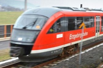 Sonntagsspiel CFC gegen FC Erzgebirge Aue: Extrazüge für Fußballfans -