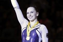 Sophie Scheder aus Chemnitz gewinnt Kunstturn-Weltcup in Stuttgart -