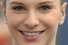 Sophie Scheder turnt überragend -