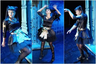 Sopranistin Elisabeth Birgmeier zur Rolle in „The Addams Family“: „Wednesday hat mich gefordert, in diese Rotzigkeit reinzugehen“ - „Habe mein Ding daraus gemacht“: Elisabeth Birgmeier tanzt den Wednesday-Dance.