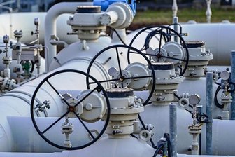 Sorge um die Versorgungssicherheit wächst - Wie lange fließt noch genügend Gas von Russland nach Deutschland? Die Verdichterstation in Mallnow nahe der deutsch-polnischen Grenze übernimmt das russische Erdgas. Von der Quelle bis zum Einsatzort legt das Gas in der Pipeline "Jagal" mehrere tausend Kilometer zurück.