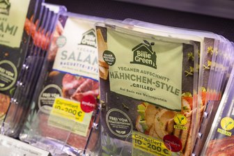 Sorry, es geht um die Wurst, nicht um Wurst. Worauf es 2026 so alles ankommt - Darf die vegane Mortadella Wurst heißen? Mit solchen Fragen sollte Deutschland nicht seine Zeit verschwenden.