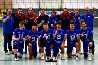 „Souverän ist etwas anders“ – Vogtländer dennoch im Volleyball-Sachsenpokal weiter - Der VSV Eintracht Reichenbach hat sich am Samstag vor heimischem Publikum mit zwei Siegen in die Hauptrunde des Volleyball-Sachsenpokals gekämpft.