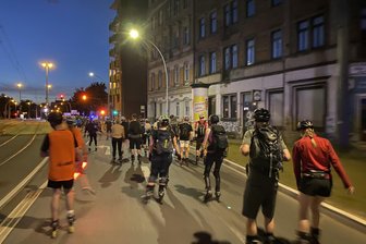 Spätabends auf Rollen durch die City: Chemnitzer Nachtskaten startet - 
