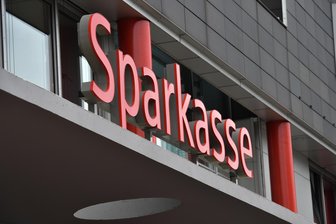 Sparkasse Chemnitz muss Konto für rechtsextreme „Freie Sachsen“ zulassen - Die Sparkasse muss den „Freien Sachsen“ ein Girokonto gewähren.