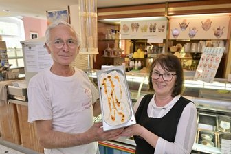 Spaß zwischen Spargel-Panne und Eisbecher-Domino: Für Mülsener Eisverkäufer bricht letzter Sommer an - Regine und Siegfried Hoppe haben es geliebt zu experimentieren. Doch in diesem Jahr soll Schluss sein.