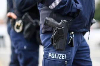 SPD-Jugend macht Druck wegen Polizeigesetz - Die SPD-Jugend macht ihrer Partei Druck wegen Änderungen am Polizeigesetz. (Symbolbild)
