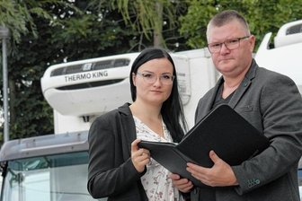 Spedition aus Schweikershain steht mit dem Rücken zur Wand - Natalie und Mario Beck als Chefs des Unternehmens Beck-Logistik machen sich wie viele andere Spediteure beim Blick in die Zukunft erhebliche Sorgen. 