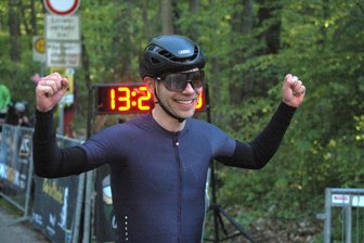 Spektakel am Rochlitzer Berg: Thüringer Radsportler gewinnt Everesting - Christian Drößler hat am Samstag das Everesting am Rochlitzer Berg für sich entschieden.
