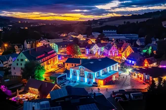 Spektakel an Saigerhütte im Erzgebirge: Grünthaler Sommer klingt mit „Welterbe in Flammen“ aus - 