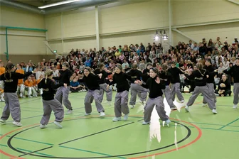 Spektakel der Hip-Hop-Tänzer: TSG Rubin hebt Zwickauer Dance Contest auf eine neue Stufe - Die Zwickauer Kinder-Formation „unexpected“ rockte die bestens gefüllte Sporthalle Mosel und wurde mit Platz 1 belohnt.