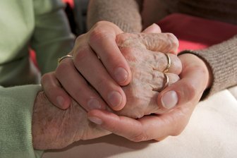 Spenden-Funken sprühen im gesamten Erzgebirge fürs Hospiz in Erlabrunn - Das Erzgebirgshospiz sammelt Spenden für Markisen.