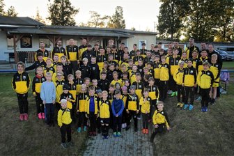 Spendenaktion im Dorfverein: Warum der FSV 1990 Dennheritz mindestens 20.000 Euro für den Fußball-Nachwuchs braucht - Von der Crowdfunding-Aktion sollen die Mädchen und Jungen aus der Nachwuchsabteilung des FSV 1990 Dennheritz profitieren.