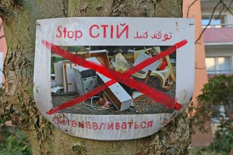 Sperrmüll wochenlang nicht abgeholt: Zwickauer Innenhof sorgt nicht zum ersten Mal bei Anwohnern für Ärger - Im Innenhof der Nicolaistraße stapelte sich Sperrmüll, zum Ärger der Bewohner.