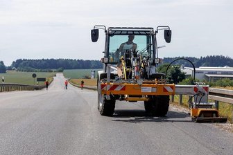 Sperrung der B 174 bei Marienberg soll Freitag enden - Auf der B 174 zwischen Marienberg und Heinzebank werden noch Restarbeiten erledigt. Foto: Ronny Küttner