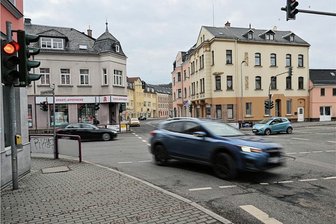 Sperrung der Brühlkreuzung: So läuft es in Kirchberg ab 13. März - Die Brühlkreuzung in Kirchberg wird aufgrund von Baumaßnahmen gesperrt. 