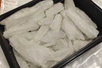 Spezialfahnder aus Sachsen stellen 20 Kilogramm Crystal Meth sicher - So sehen die sichergestellten Methamphetamins aus.