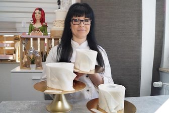 Spezielle Torte nimmt Hamsterer aufs Korn - Konditormeisterin Nadine Dehn aus dem Kirchberger Ortsteil Cunersdorf.