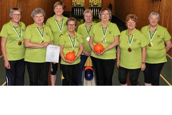 Spielgemeinschaft der Keglerinnen aus Thum und Buchholz schiebt sich souverän zum Titel - Die Keglerinnen der Spielgemeinschaft KSV Gut Holz Thum/ESV Buchholz (v. l.): Micaela Zeidler, Sylvia Wirlitzsch, Cornelia Laub, Birgit Hirsch, Sonja Schlegel, Sabine Laub, Karin Weber und Ingelore Kirchner.