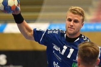 Spielmacher Benas Petreikis fällt für längere Zeit aus - Benas Petreikis vom EHV Aue erlitt einen Riss des Syndesmosebands.