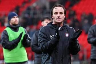 Spielstimmen nach der Auswärtsniederlage des FC Erzgebirge Aue: „Ein Punkt wäre mindestens verdient gewesen“ - Enttäuschung bei Mirnes Pepic nach der bitteren 0:1-Niederlage.