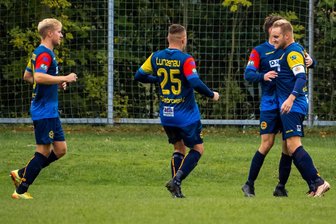 Spitzenreiter lässt zuhause Federn: Lichtenberger Fußballer kassieren Pleite gegen Aufsteiger Lunzenau - Grund zur Freude: Nach dem 5:1-Sieg über Lichtenberg ist Fortschritt Lunzenau nun das einzige Team ohne Niederlage in der Mittelsachsenliga.