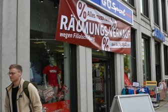 Sportgeschäft "GÜ Sport" in Chemnitz macht dicht - Bald ist Schluss am Rosenhof. Bisdahin gilt "Räumungsverkauf wegen Filialschließung". l