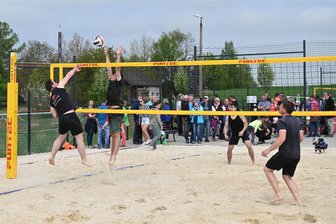 Sportler des SV Union Milkau gehen beim Vereinsfest in den Sand - Vor zwei Jahren ist die Beachvolleyballanlage auf dem Milkauer Sportplatz eingeweiht worden. Beim Vereinsfest am Samstag geht es wieder in den Sand.
