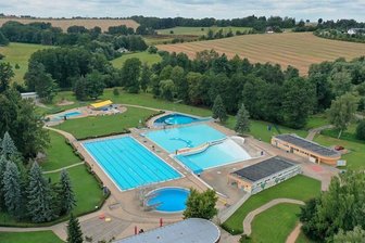 Sportstätten in Zwickau: Neue Entgelte geplant - Das Strandbad Planitz soll für die Beckensanierung 2,22 Millionen Euro bekommen.