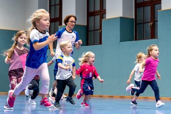 Sportzwerge eröffnen neuen Standort in Limbach-Oberfrohna - Symbolbild: Ein neues Bewegungsprojekt für Kinder kommt nach Limbach-Oberfrohna.
