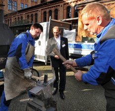 Handwerker bei Messe