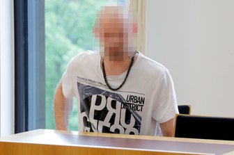 Sprengstoff-Fund am Tag des Merkel-Besuchs in Chemnitz: Angeklagter dementiert politisches Motiv -